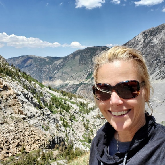 Meet your Posher, Vanessa - Picture 1 of 1